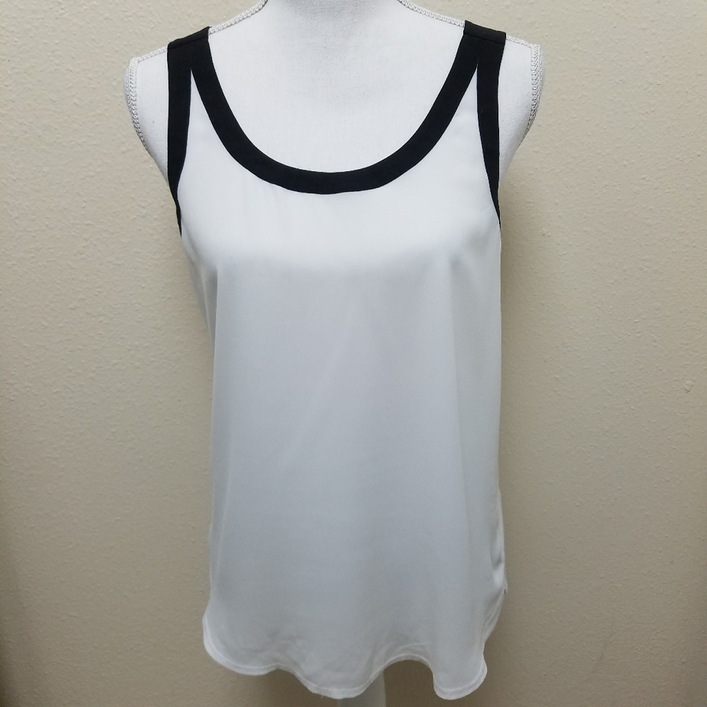 EXPRESS SLEEVELESS BLOUSE